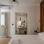Mv Living - * Χανιά