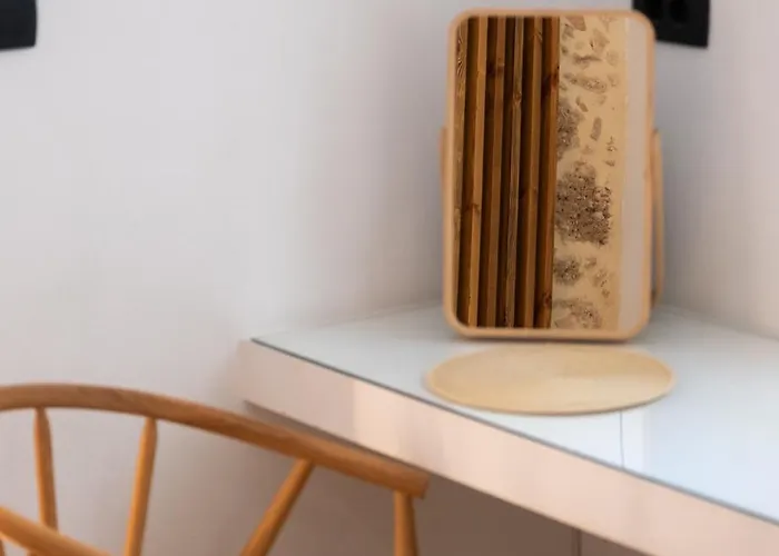 Mv Living - 하니아